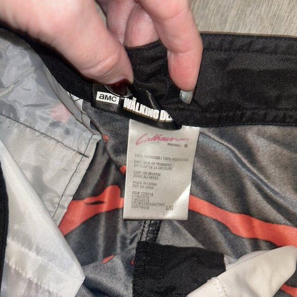 Walking Dead Amc Blood Splatter Walkers Board Shorts Swim Suit Trunks Size Large - Picture 6 of 7